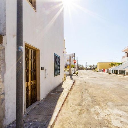 Appartamento Climatizzato A 30 M Dalla Spiaggia Con Vista Mare Torre Mozza Exterior photo